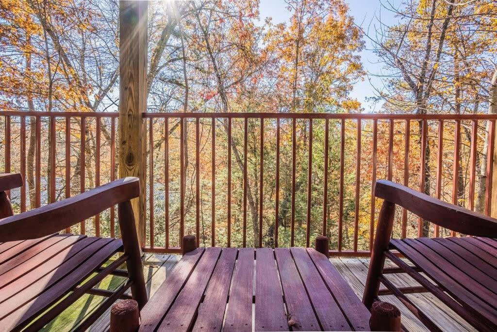 Sasquatch Lodge E Sleeps 13 Gatlinburg Esterno foto