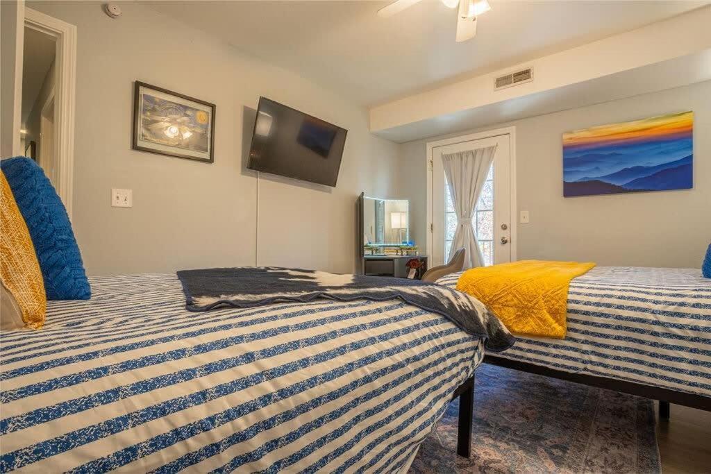 Sasquatch Lodge E Sleeps 13 Gatlinburg Esterno foto